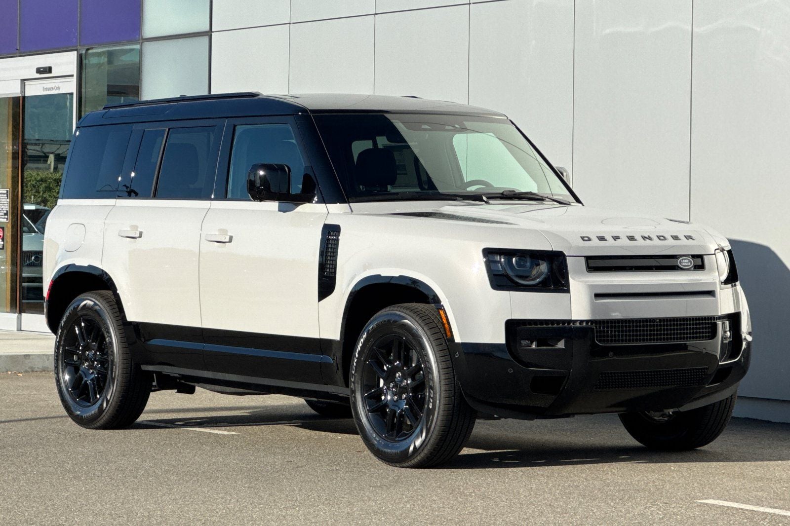 2026 Land Rover Defender 110 X-Dynamic SE