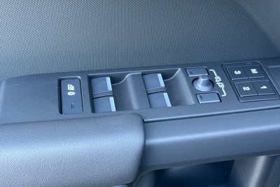 2026 Land Rover Defender 110 X-Dynamic SE