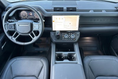 2026 Land Rover Defender 110 X-Dynamic SE