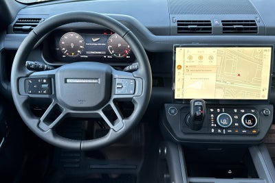 2026 Land Rover Defender 110 X-Dynamic SE