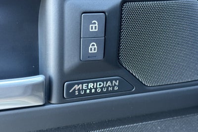 2026 Land Rover Defender 110 X-Dynamic SE