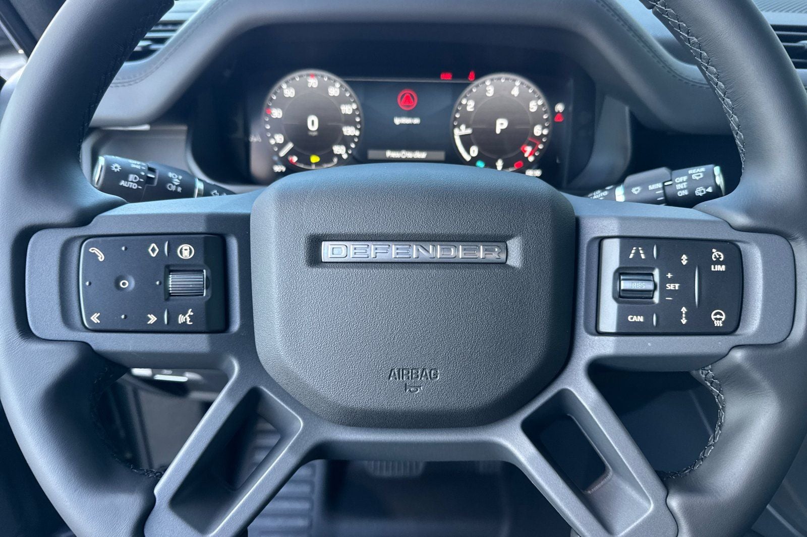 2026 Land Rover Defender 110 X-Dynamic SE
