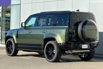 2026 Land Rover Defender 110 X-Dynamic SE