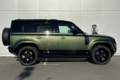 2026 Land Rover Defender 110 X-Dynamic SE