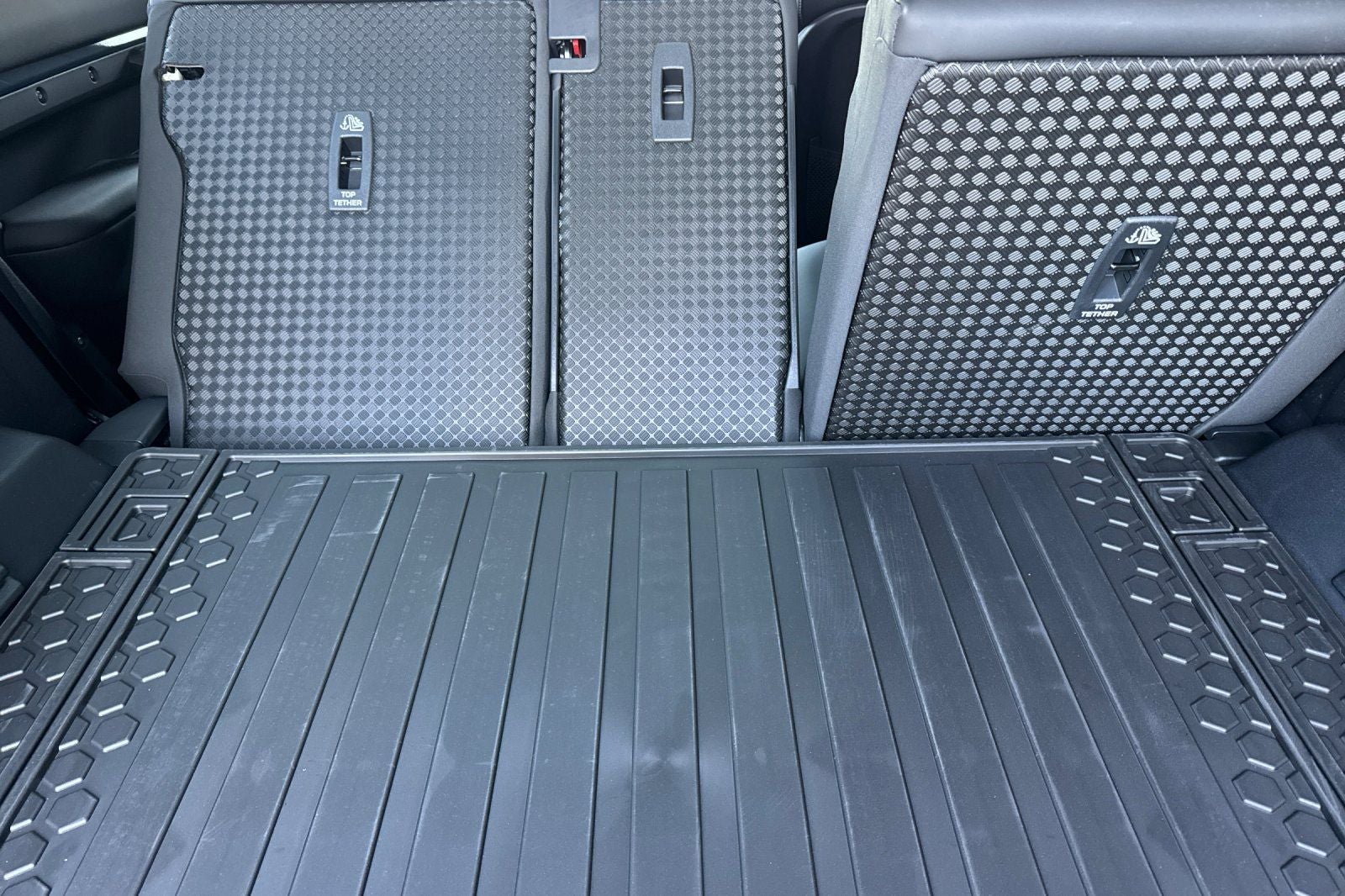 2026 Land Rover Defender 110 X-Dynamic SE