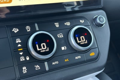2026 Land Rover Defender 110 X-Dynamic SE
