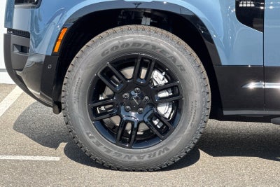 2026 Land Rover Defender 110 X-Dynamic SE
