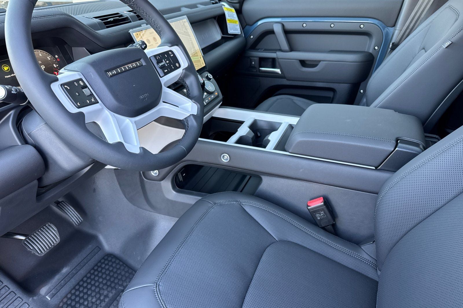 2026 Land Rover Defender 110 X-Dynamic SE