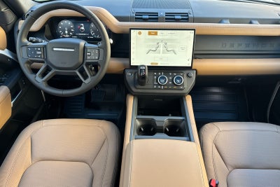 2026 Land Rover Defender 110 X-Dynamic SE