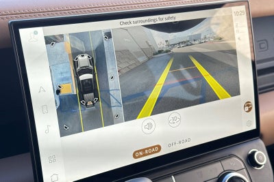 2026 Land Rover Defender 110 X-Dynamic SE