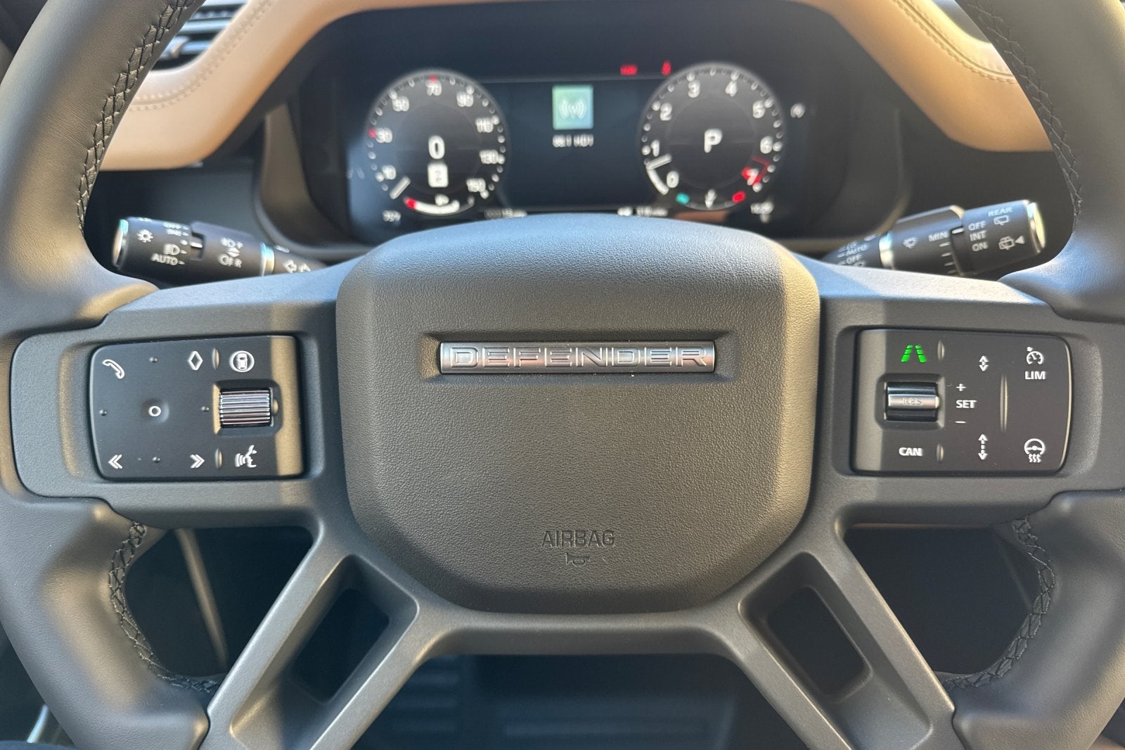 2026 Land Rover Defender 110 X-Dynamic SE