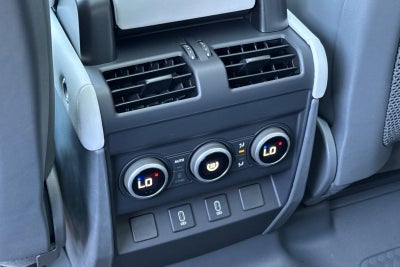 2026 Land Rover Defender 110 X-Dynamic SE