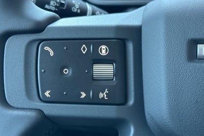 2026 Land Rover Defender 110 X-Dynamic SE