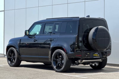2026 Land Rover Defender 110 X-Dynamic SE