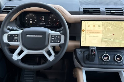 2026 Land Rover Defender 110 X-Dynamic SE