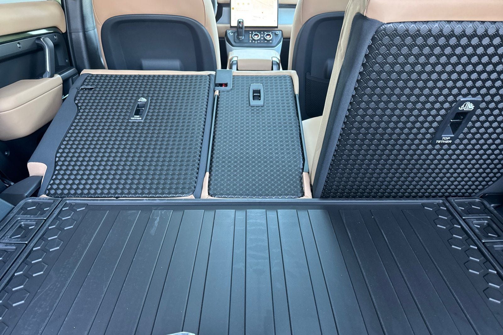 2026 Land Rover Defender 110 X-Dynamic SE
