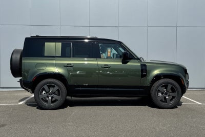 2026 Land Rover Defender 110 X-Dynamic SE