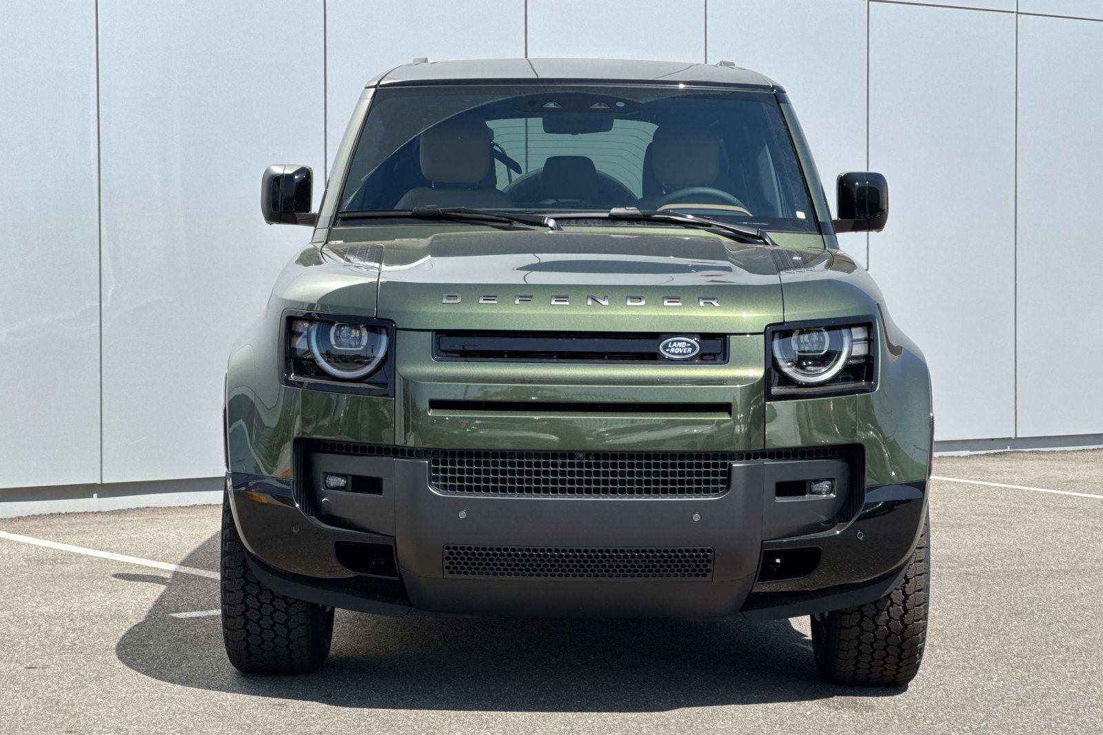 2026 Land Rover Defender 110 X-Dynamic SE