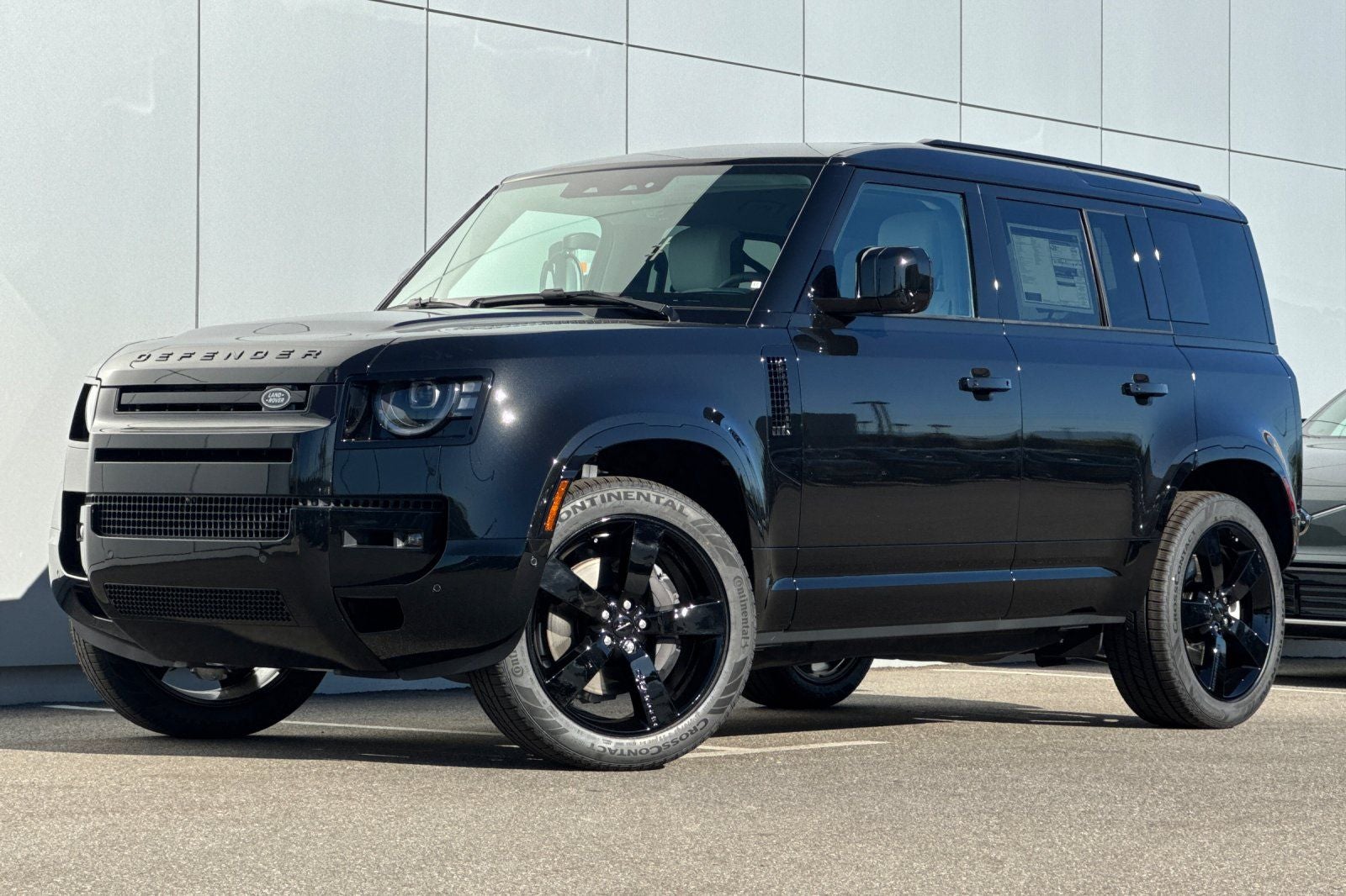 2026 Land Rover Defender 110 X-Dynamic SE