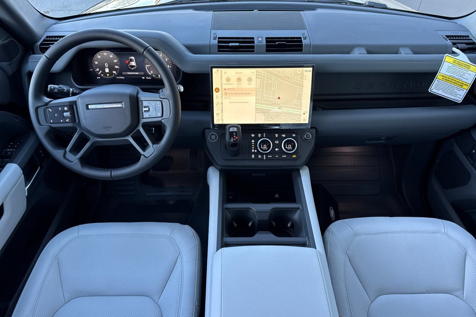 2026 Land Rover Defender 110 X-Dynamic SE