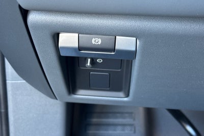 2026 Land Rover Defender 110 X-Dynamic SE