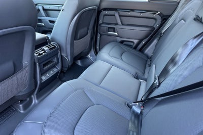2026 Land Rover Defender 110 X-Dynamic SE