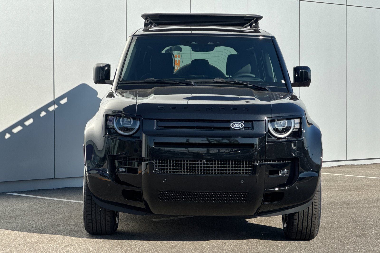 2026 Land Rover Defender 110 X-Dynamic SE