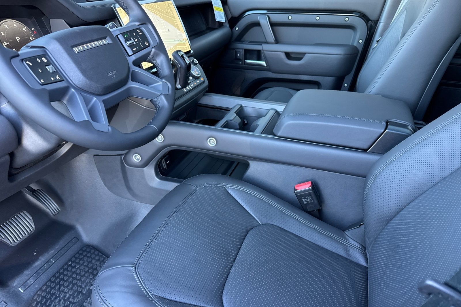 2026 Land Rover Defender 110 X-Dynamic SE