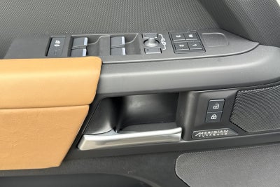 2026 Land Rover Defender 110 X-Dynamic SE