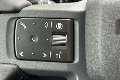 2026 Land Rover Defender 110 X-Dynamic SE