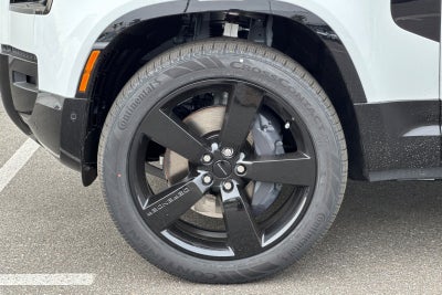 2026 Land Rover Defender 110 X-Dynamic SE