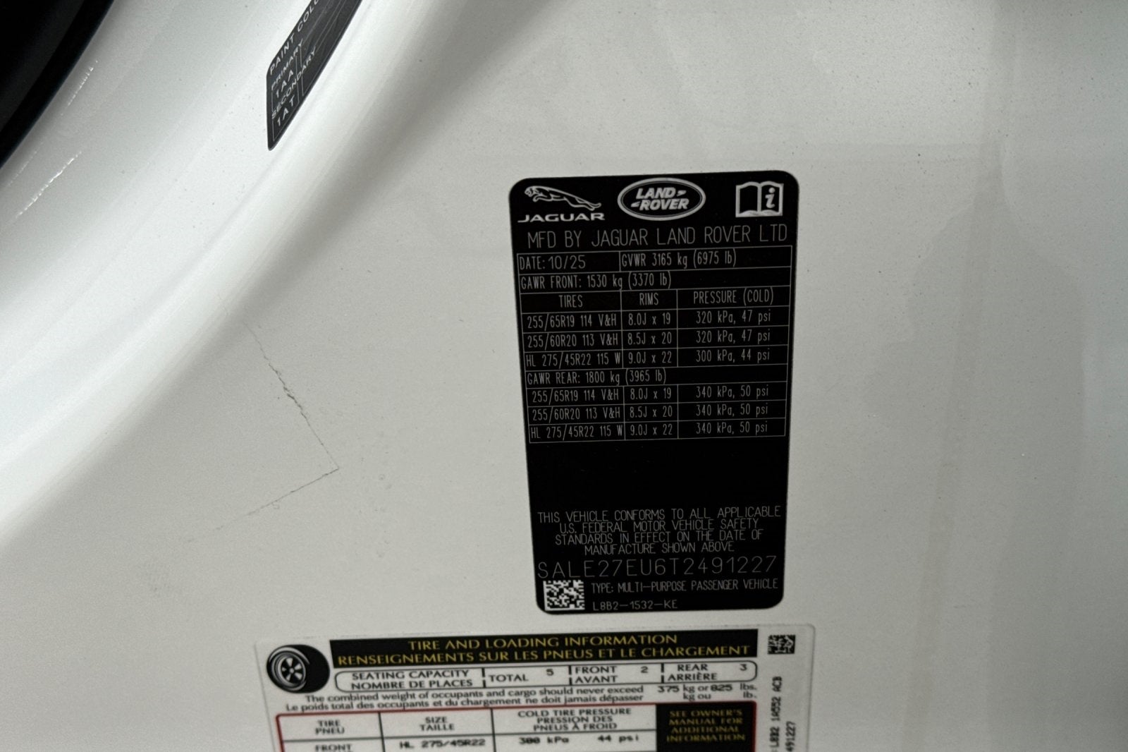 2026 Land Rover Defender 110 X-Dynamic SE