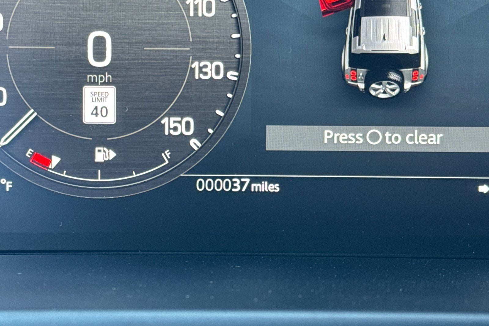 2026 Land Rover Defender 110 X-Dynamic SE