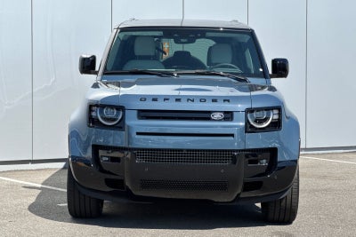 2026 Land Rover Defender 110 X-Dynamic SE