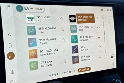 2026 Land Rover Defender 110 X-Dynamic SE