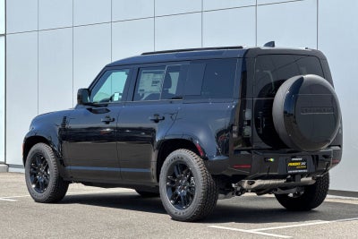 2026 Land Rover Defender 110 X-Dynamic SE