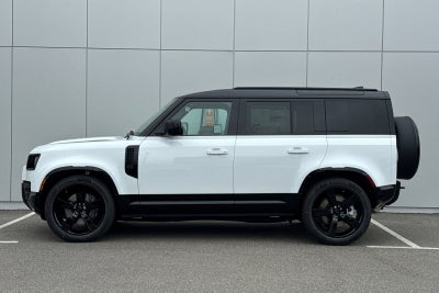 2026 Land Rover Defender 110 X-Dynamic SE