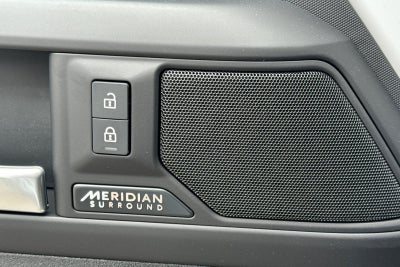 2026 Land Rover Defender 110 X-Dynamic SE