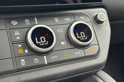 2026 Land Rover Defender 110 X-Dynamic SE