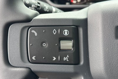 2026 Land Rover Defender 110 X-Dynamic SE