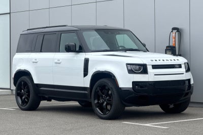 2026 Land Rover Defender 110 X-Dynamic SE