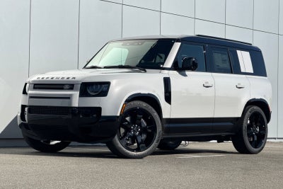 2026 Land Rover Defender 110 X-Dynamic SE