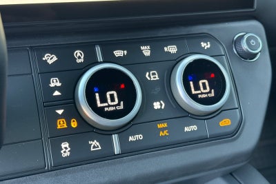 2026 Land Rover Defender 110 X-Dynamic SE