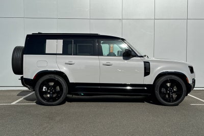 2026 Land Rover Defender 110 X-Dynamic SE