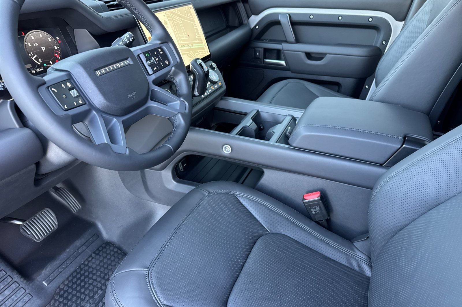 2026 Land Rover Defender 110 X-Dynamic SE