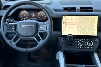 2026 Land Rover Defender 110 X-Dynamic SE