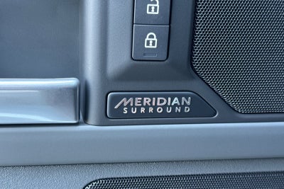 2026 Land Rover Defender 110 X-Dynamic SE