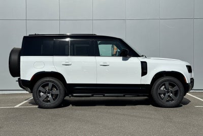 2026 Land Rover Defender 110 X-Dynamic SE