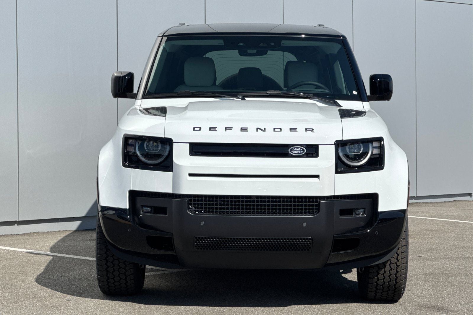 2026 Land Rover Defender 110 X-Dynamic SE