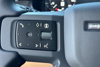 2026 Land Rover Defender 110 X-Dynamic SE
